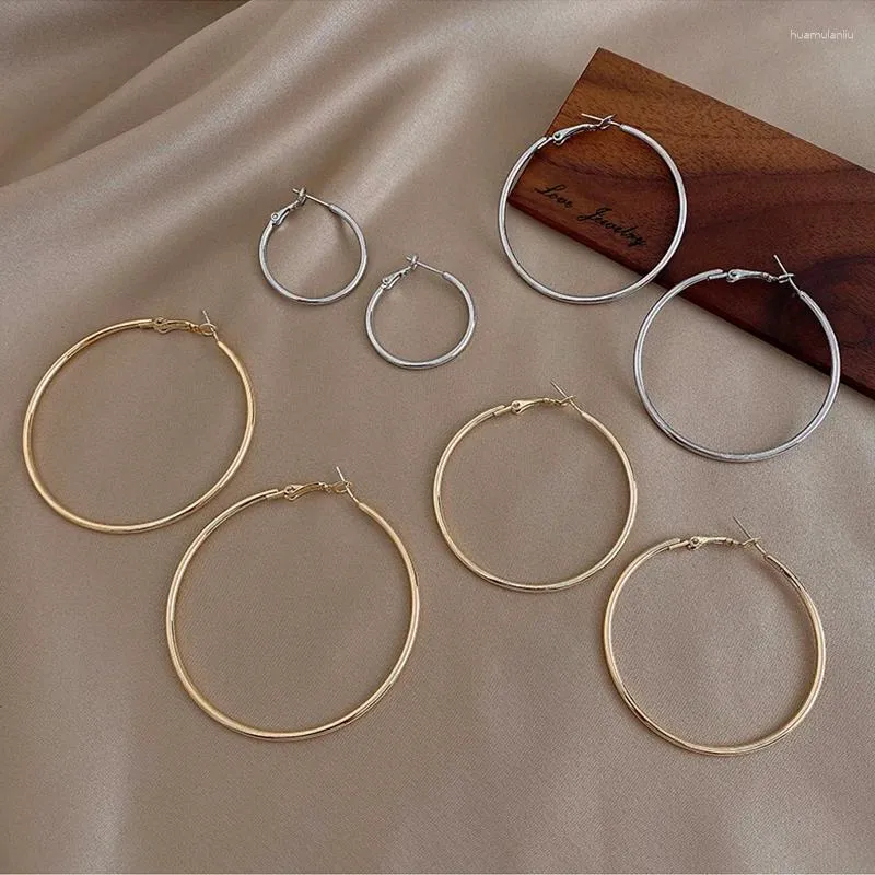 Серьги-кольца из Южной Кореи, модные простые высококачественные гладкие серьги из титановой стали, сетчатое кольцо с красной звездой и уличным артефактом, женские ювелирные изделия