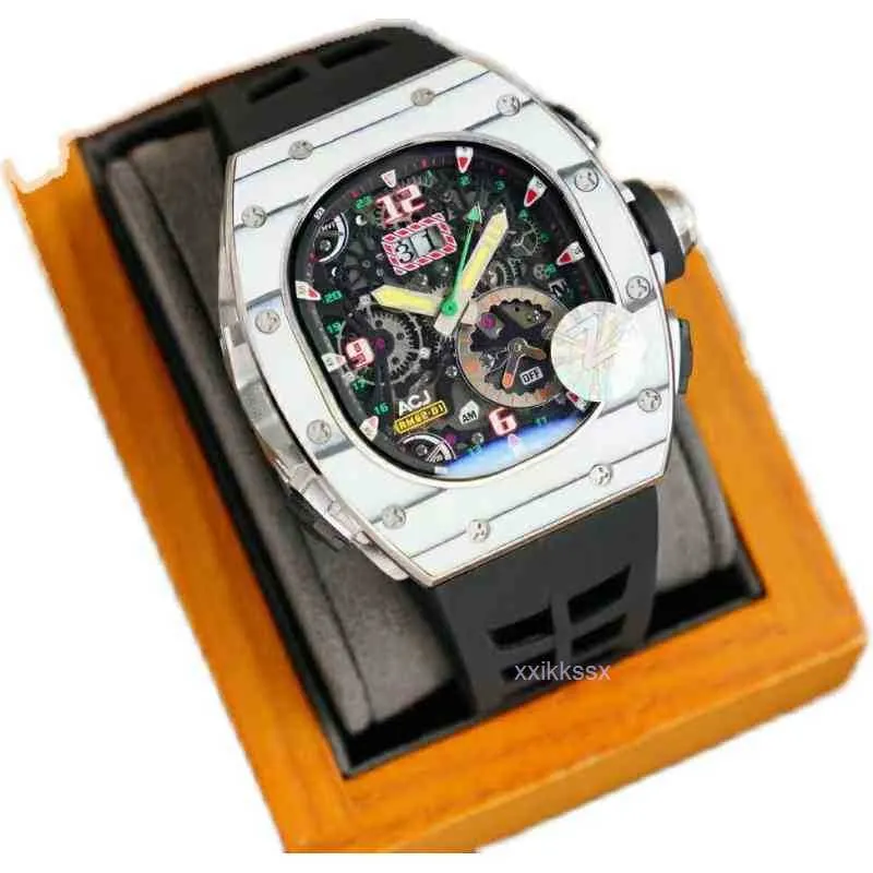 손목 시계 고급 Richa M 디자이너 비즈니스 레저 남성 자동 기계적 시계 광선 탄소 섬유 개인화 된 테이프 방수 조조 V5VG