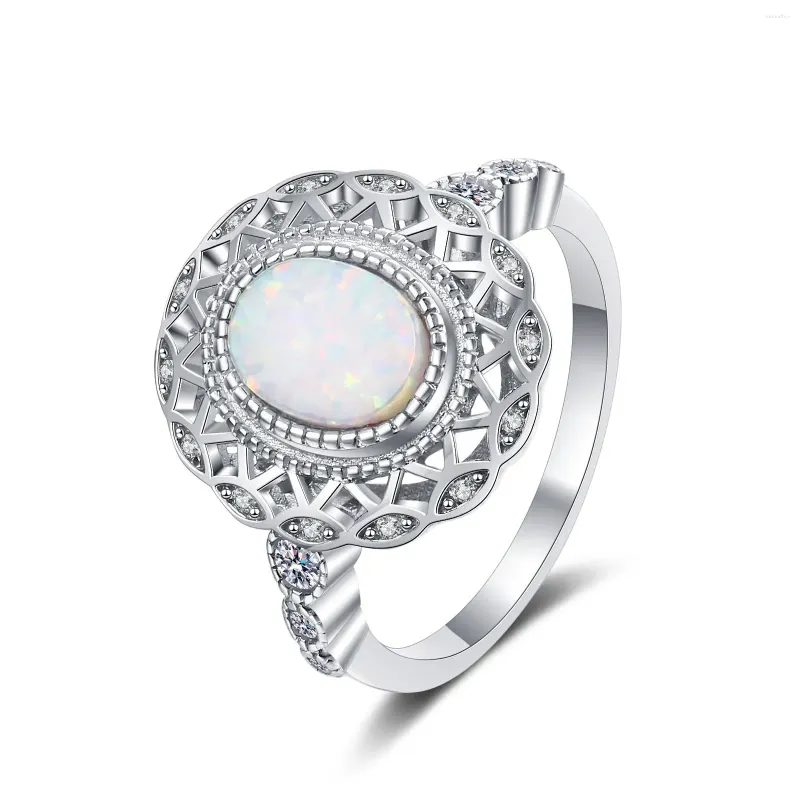 Bagues de cluster TOP S925 Sterling Silver Petite bague d'opale fraîche personnalité de la mode européenne et américaine cadeau clouté de diamant