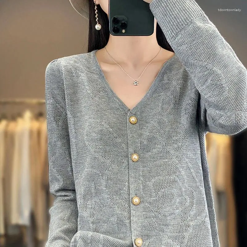 Women's Knits Knitted Cardigan Thin Sun Protection Clothing Spring Summer Fashion Hollow V-Neck Loose Jacket Curved Beads Ice Silk Top