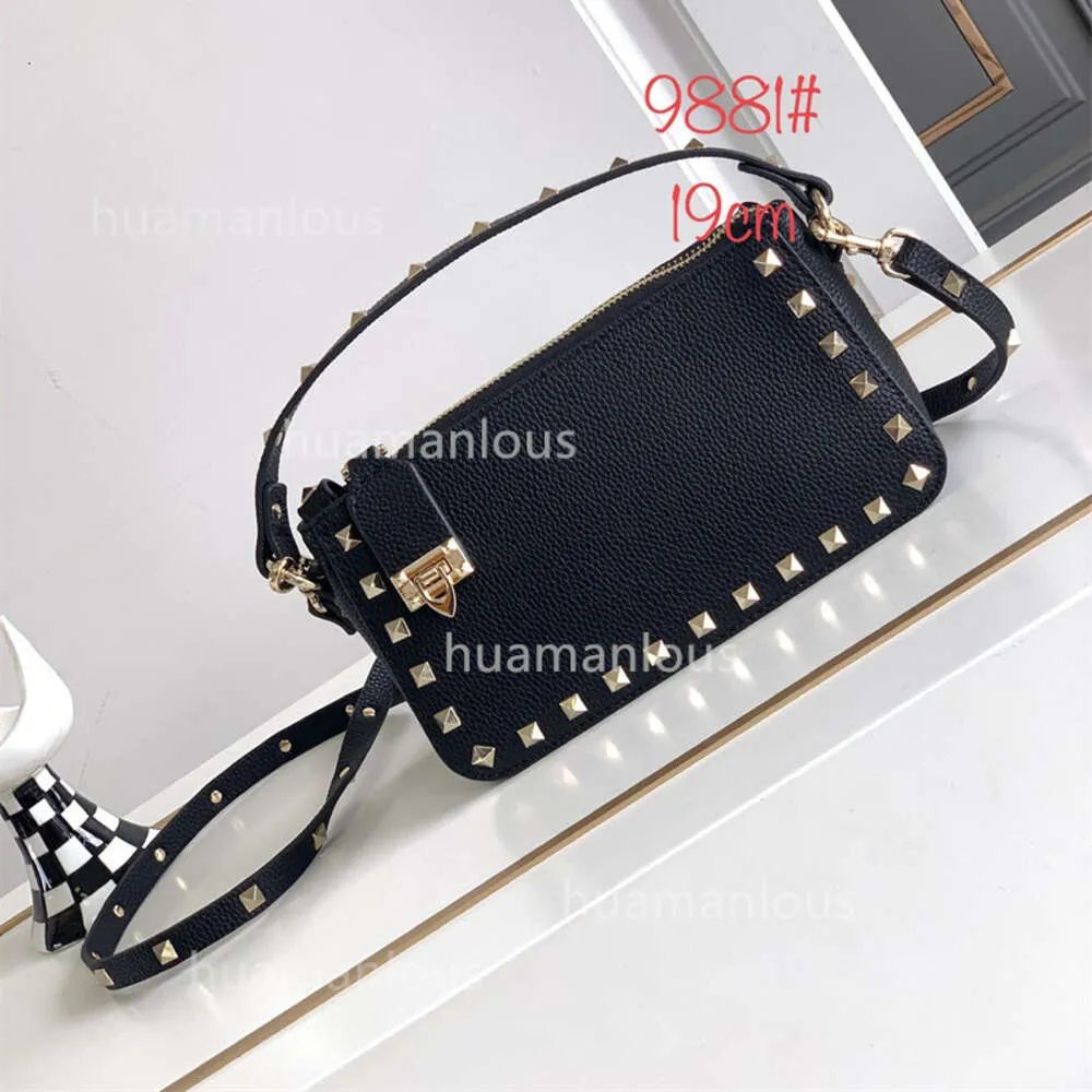 Tek Vlogoo Crossbody Tasarımcı Katman Çantası Kaya Omuz Omuz Walentino Taşınabilir Çanta Perçinler Stud Woman Under Embles Square Square Küçük Modaya Modaya uygun Cowhide A94R