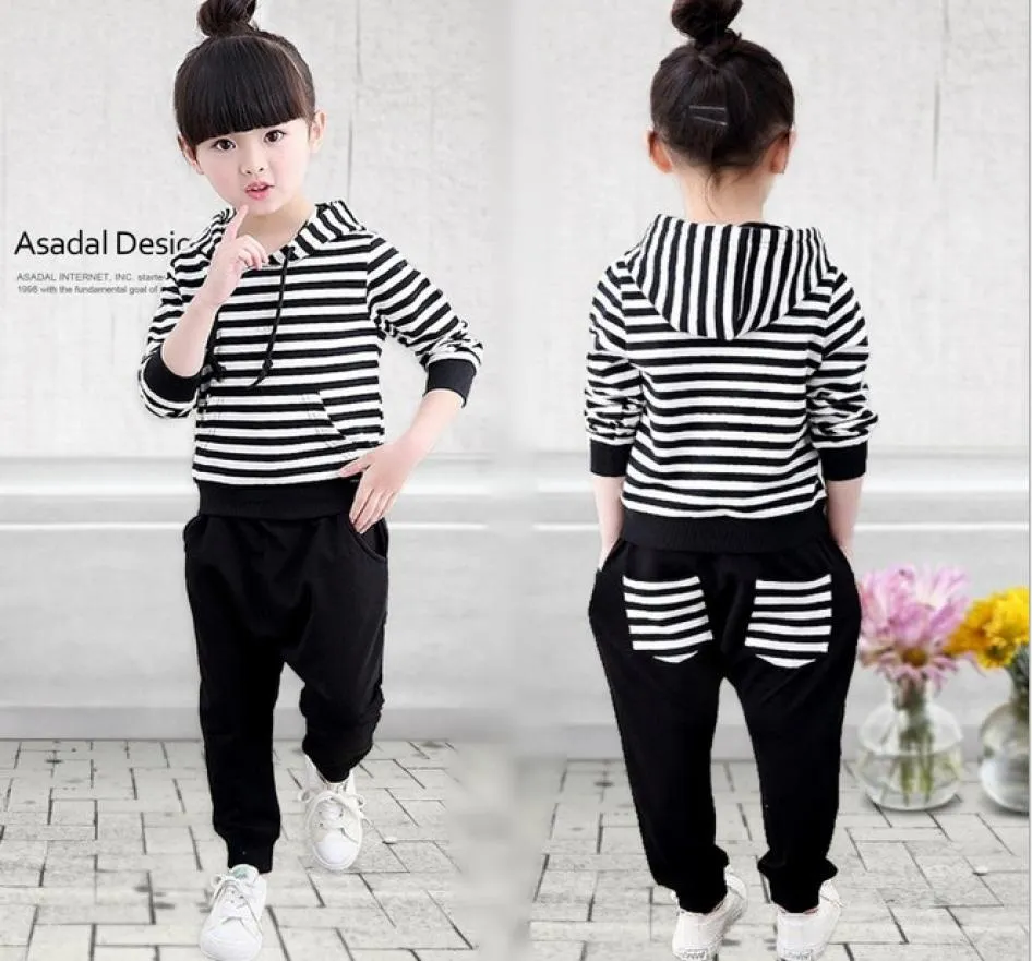 ビッグガールズ2pcsset springautumn boysgirls suits striped colitings sets children sports suits hoodie tops t sharts jacket with hat5086648