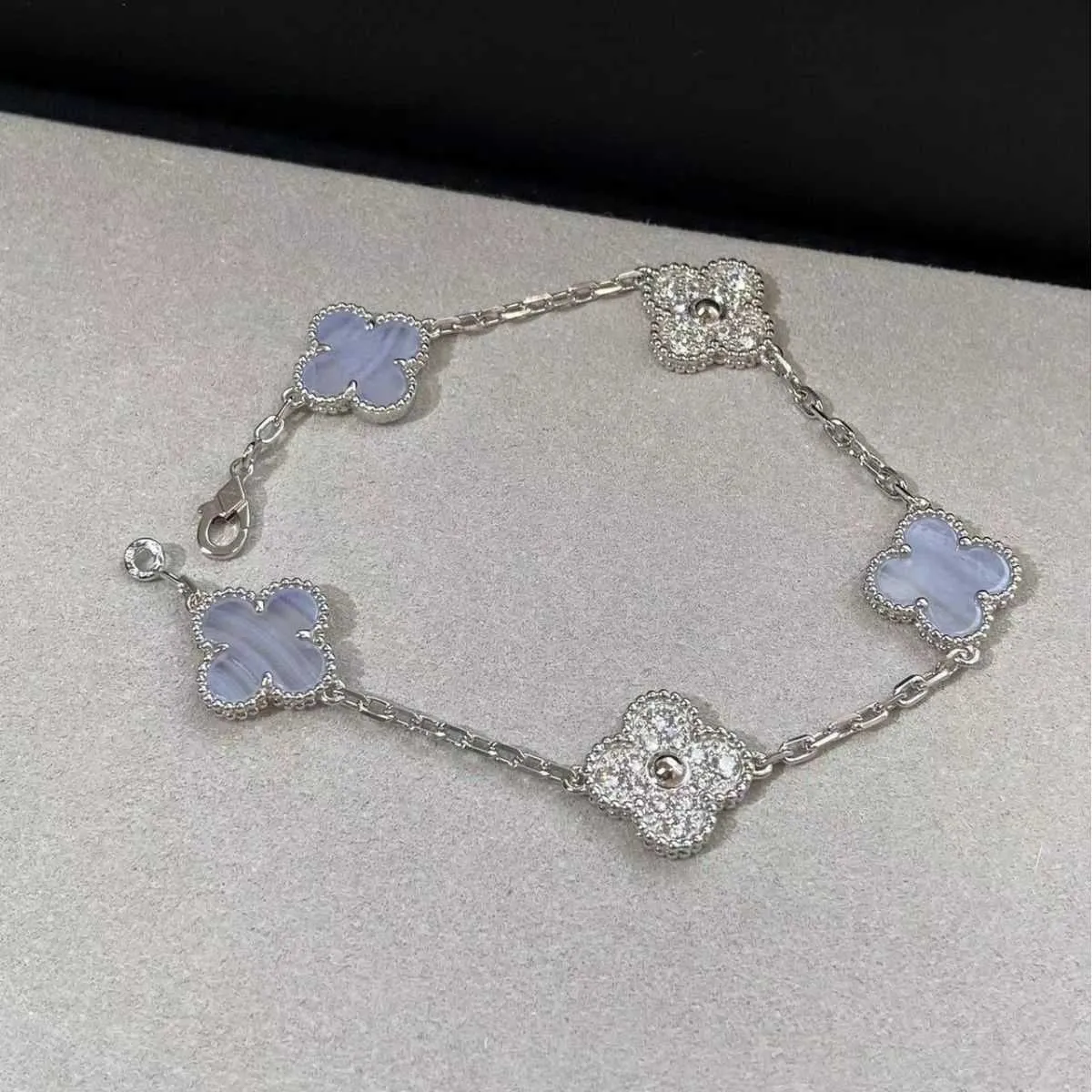 Дизайнерский оригинальный бренд v Gold Van Lucky Four Leaf Grass Diamond Bracelet для женского двустороннего натурального пурпурного халцедония кристалл Fritillaria