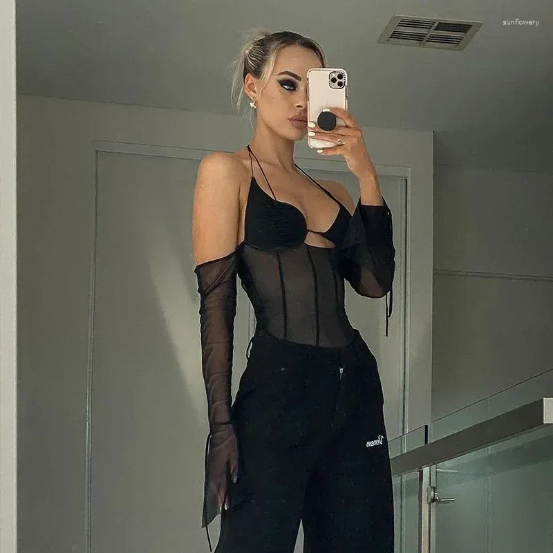 Kvinnors T-skjortor Sexig Mesh Halter toppar kvinnor Autumn Fashion Low Cut See-Through Long Sleeve T-shirts Bandage Backless Patchwork Body Black