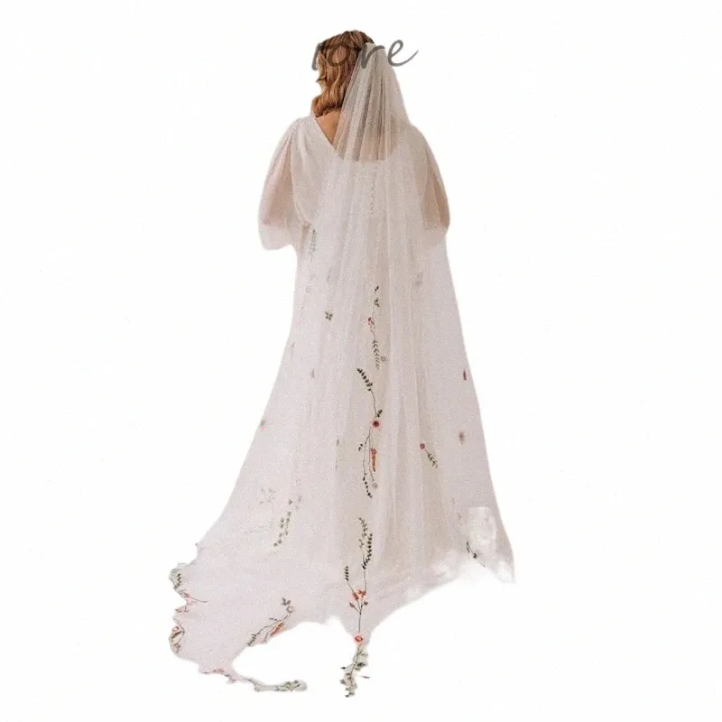 Haftowane dzikie frs Secret Garden Floral Bridal Bridal Wedding Veils Cathedral LG z grzebieniem biały tiul z kości słoniowej czerwony zielony liście L9DC#