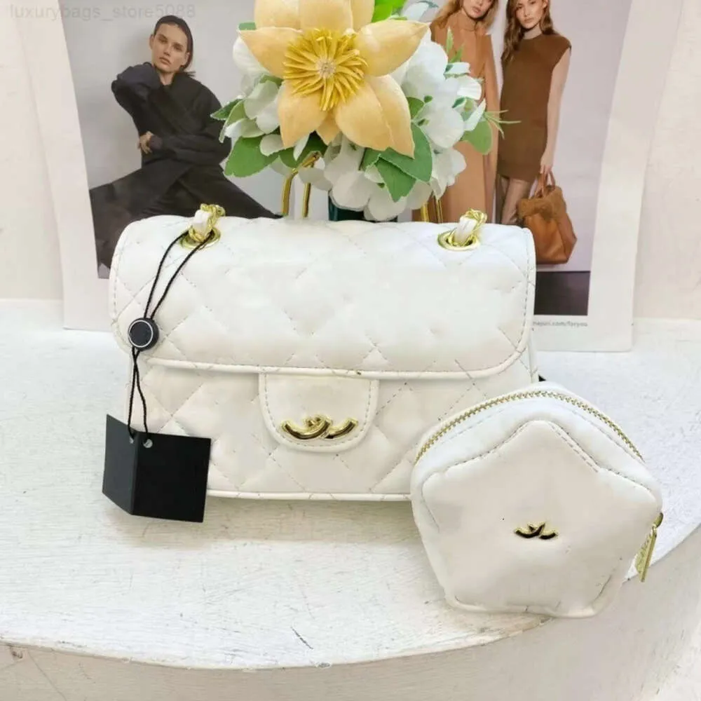 Le créateur fourre-tout de marque vend des sacs pour femmes de marque à 50% de réduction Pack en cuir nouveau sac à chaîne bandoulière simple bandoulière mode femme