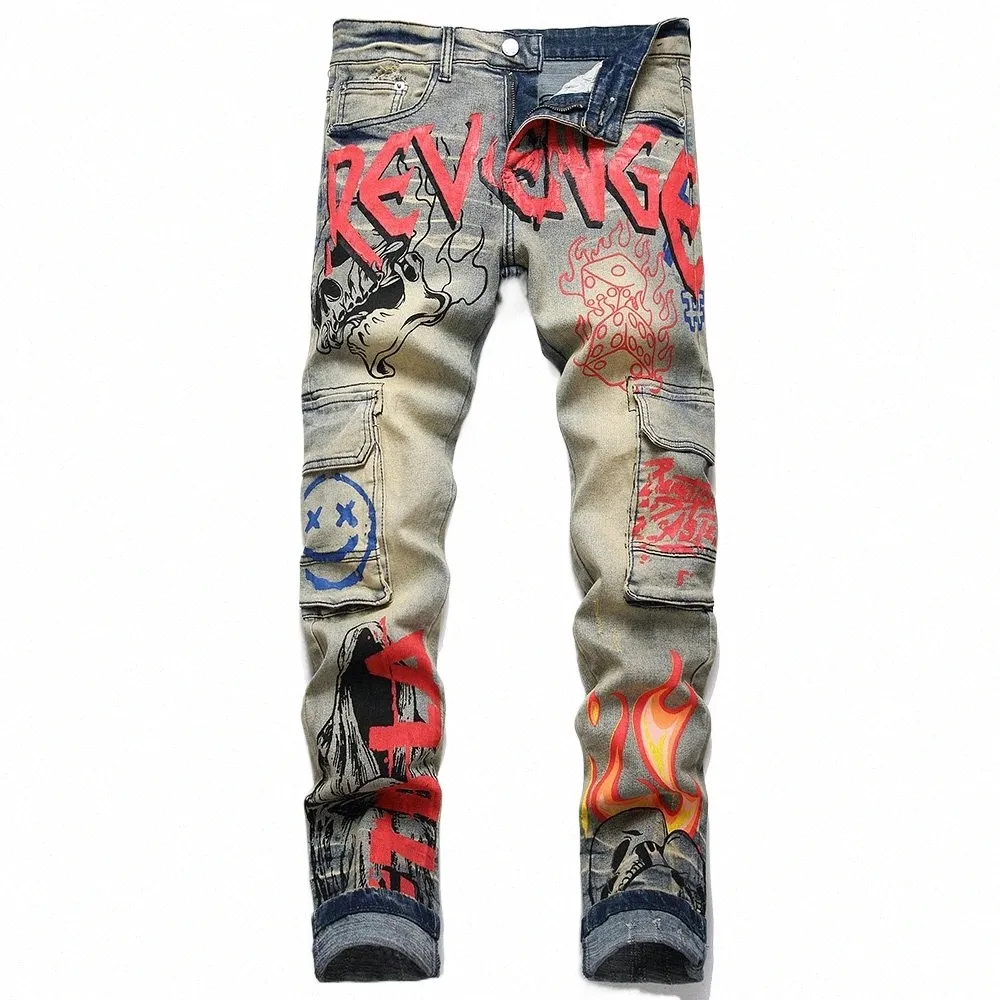 Hombres Graffiti Print Stretch Denim Jeans Flame Skull Devil Pintado Slim Tapered Pants Streetwear Vintage Pockets Cargo Pantalones l9a6 #