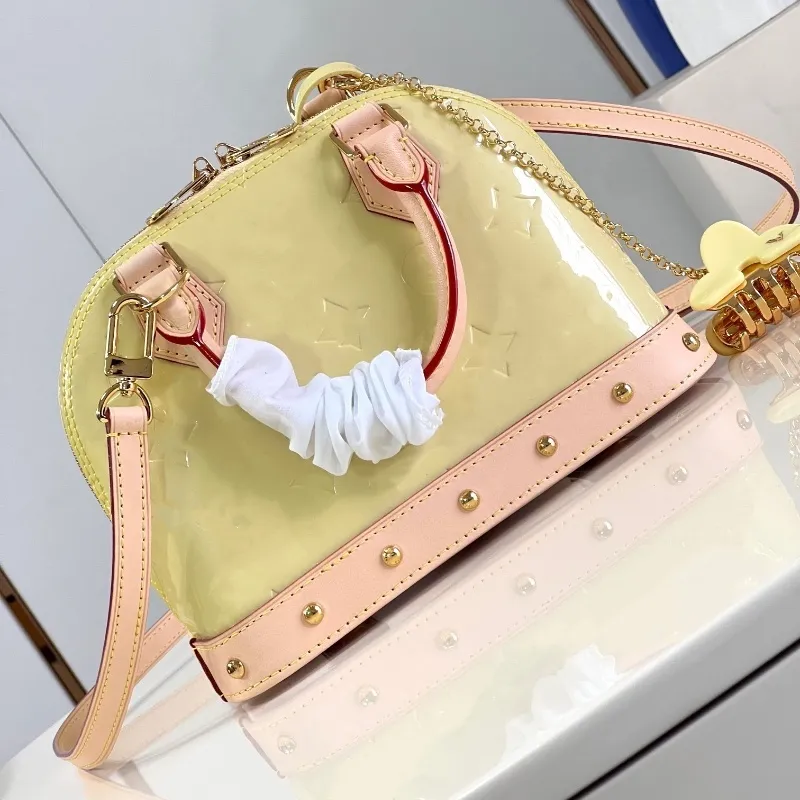 New Luxury Patent Shell Bag Handbag Designer Crossbody Bag Shoulder Bag Evening Bag Womens Luxury Handbag Solid Color Makeup Bag and Purse 23.5cm