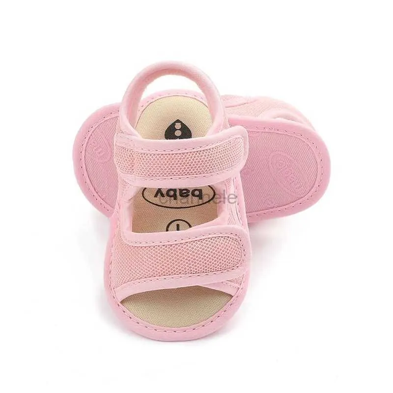 Сандалии Летняя детская обувь Однотонные дышащие противоскользящие сандалии на мягкой подошве для новорожденных мальчиков и девочек Детские первые ходоки 240329