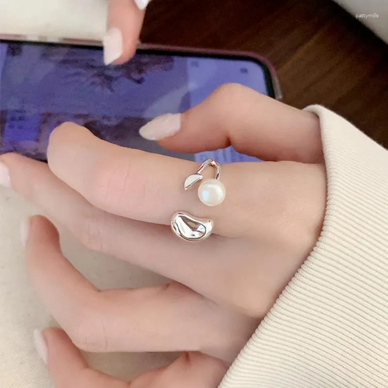 Cluster Rings WEDHOC 925 Sterling Silver Natural Pearl Geometric Half Circle Cute Resizable Opening Ring For Women Luxury Jewelry Party Gift