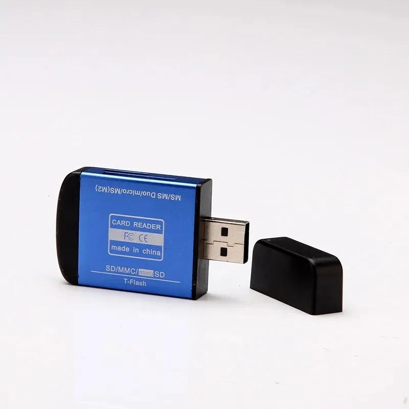 Vier-in-één multifunctionele kaartlezer USB Alles-in-één Ms High Speed TF SD Mobiele telefoon Geheugenkaart Camera M2 USB 2.0