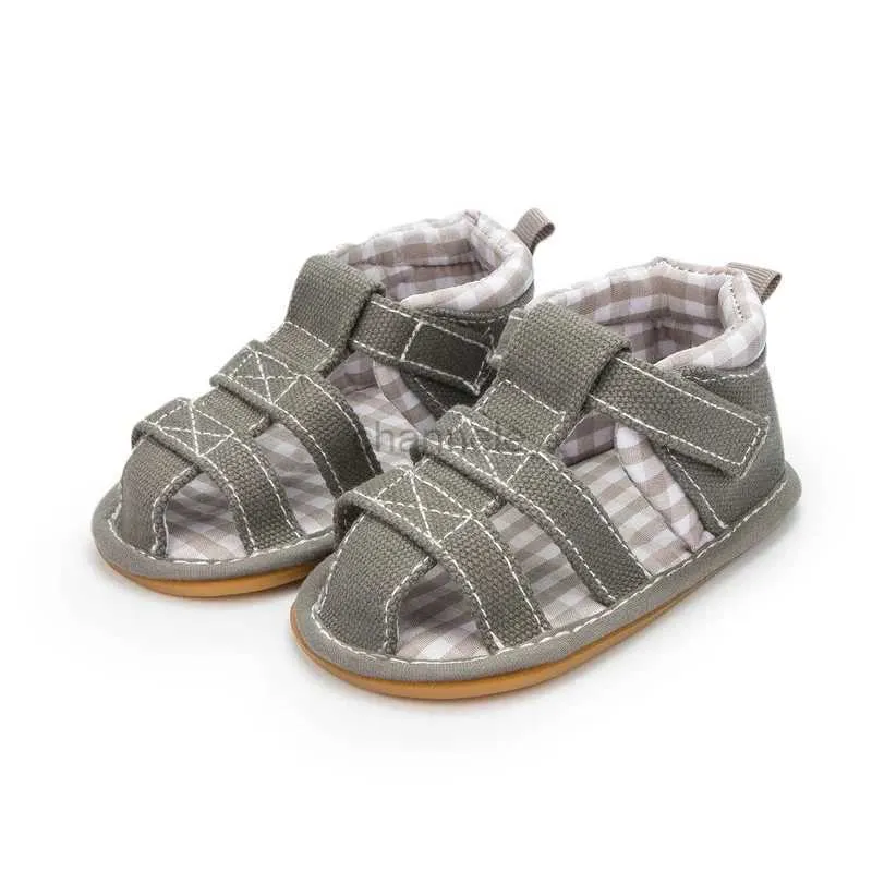 Sandaler Summer Baby Boy Shoes Retro Canvas Baby Sandaler Anti-halk Soft Rubber Sole Newborns Baby Shoes First Walkers Crib Shoes 240329