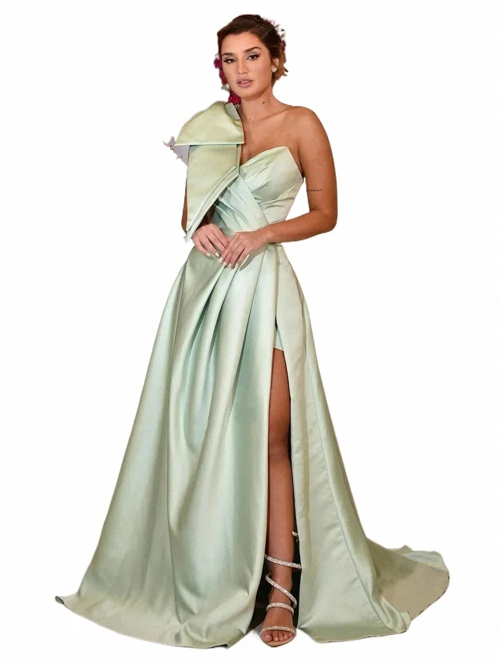 2024green Luxury Satin Evening Dres Bow Shoulder A-Line Sexy Ball Gowns Zipper Backl Sweep Train Formal Beach Party Gala D50D#