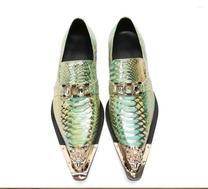 Casual Shoes Handgjorda män Green Gentleman Luxury and Gold Top Fashion Prom Banquet Dress Men's Flats