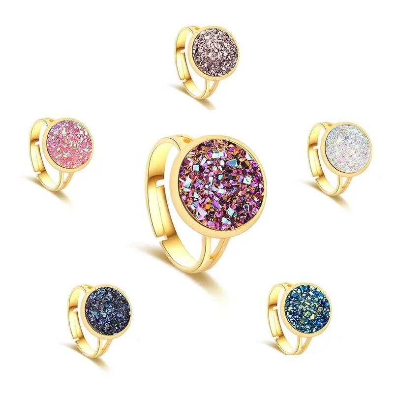 Z bocznymi kamieniami mody biżuteria luksusowy sir złoty pierścień 12 mm bling okrągłe żywice regulowane pierścionki dla kobiet panie jewelrry dhc5k
