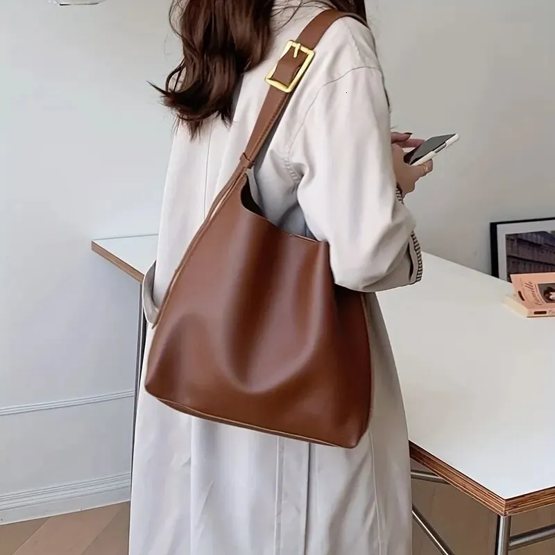 Allmatch kadın omuz çantası katı moda çanta çapraz gövdesi kadınlar minimalist pu deri iş için 240328