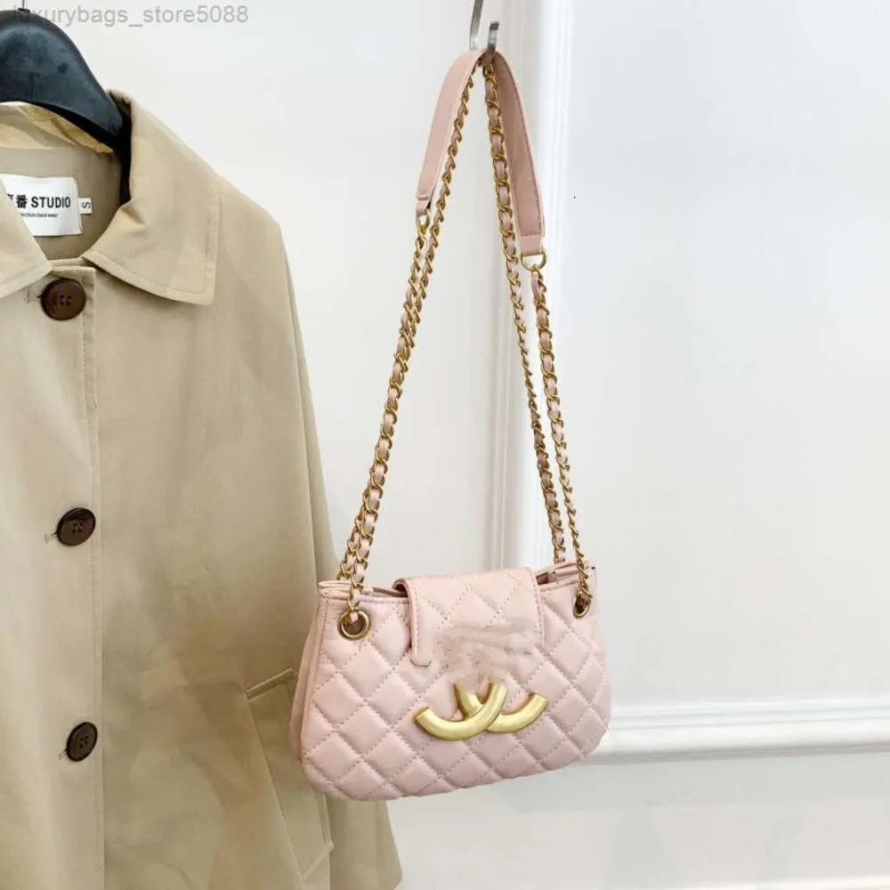 Handbag Designer Hot Selling Women's Bags at 50% Discount New Underarm Bag Small Style Mailmans Shoulder Crossbody