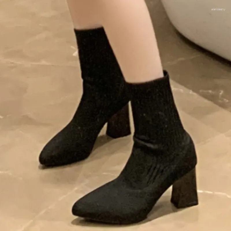 Bottes femmes bout pointu chaussette hiver femme chaussures grande taille mode talon épais pour les femmes garder au chaud mi-mollet