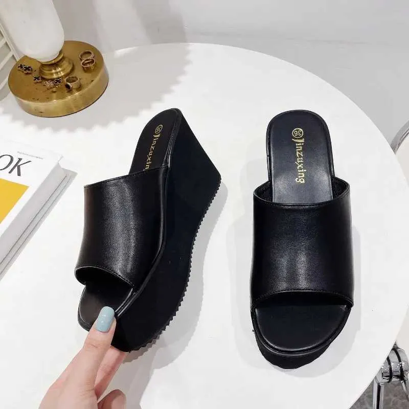 Pantoufles Ultra hauts talons 10CM en cuir Pu confortable femme chaussures été 2024 diapositives compensées en plein air bout ouvert plate-forme sandale H240328