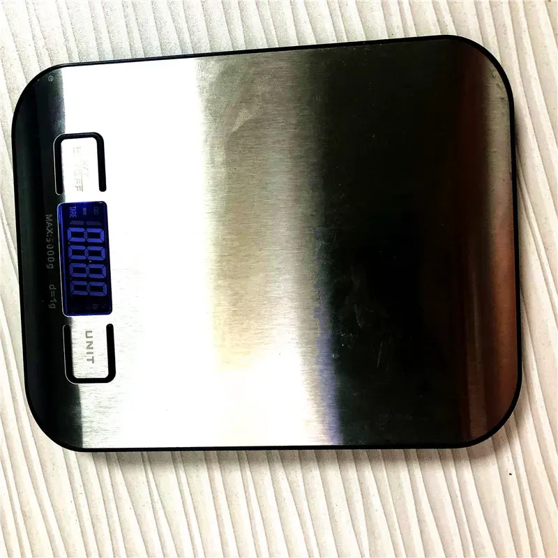 Accurate ratio bathroom digital weighing scale to measure food kitchen baking scale weight balance high-precision mini electronic pocket scale 5KG/1G 1K