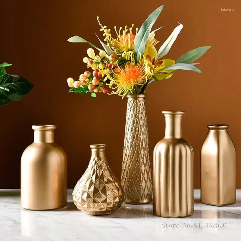 Vasi Modern Light Luxury Placcatura Vaso in vetro dorato Casa Soggiorno Camera da letto Desktop Disposizione dei fiori Contenitori Decor Ornamenti