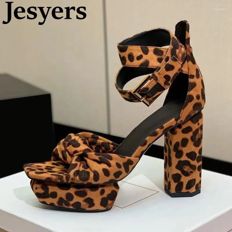 Sandales d'été épais semelles hauts hauts ouverts ouverts femmes Leopard Bow Design cheville plate-forme de cheville sandalias chaussures de banquet de fête sexy
