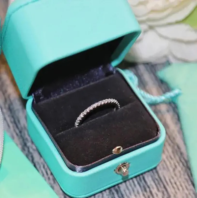 Роскошные дизайнерские украшения Mosan Бриллиантовое кольцо для женщин Simple Sense Кольцо из стерлингового серебра 925 пробы с муассанитом Классическое дизайнерское кольцо с бриллиантом с шестью когтями Свадебный женский подарок