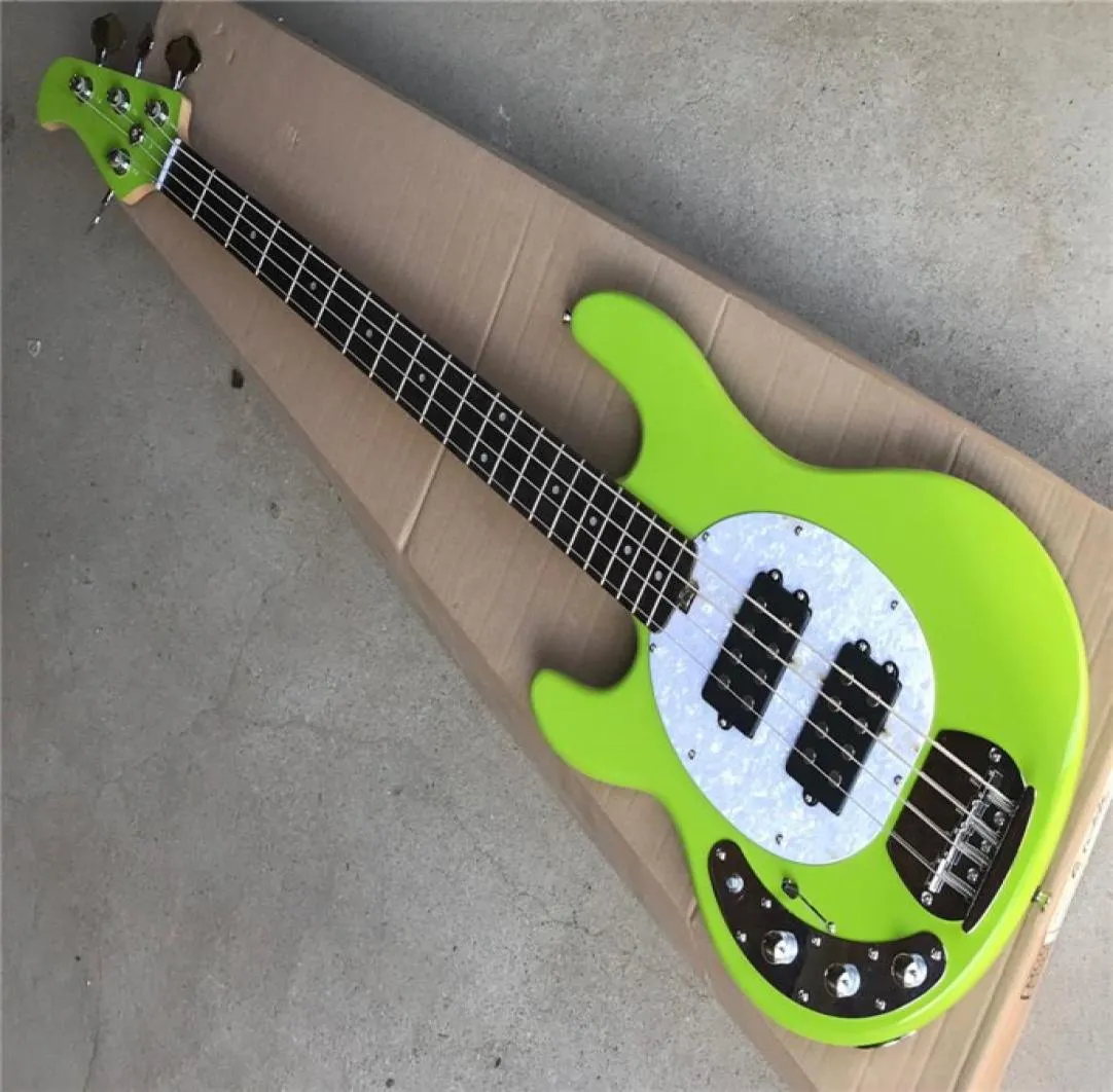 グリーンボディ4ストリング21フレットホワイトパールピックガードクロームハードウェア付きレフタンドエレクトリックベースギター
