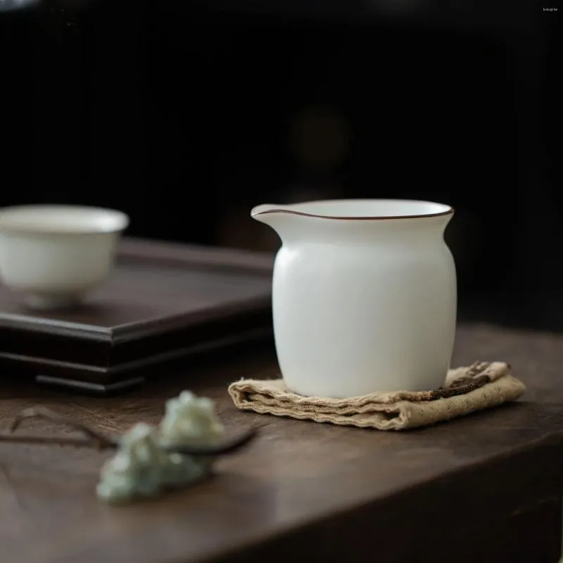 Чашки, блюдца, матовая отделка, толстая белая керамическая чашка, диспенсер для чая Cha Hai, набор аксессуаров, простой и элегантный