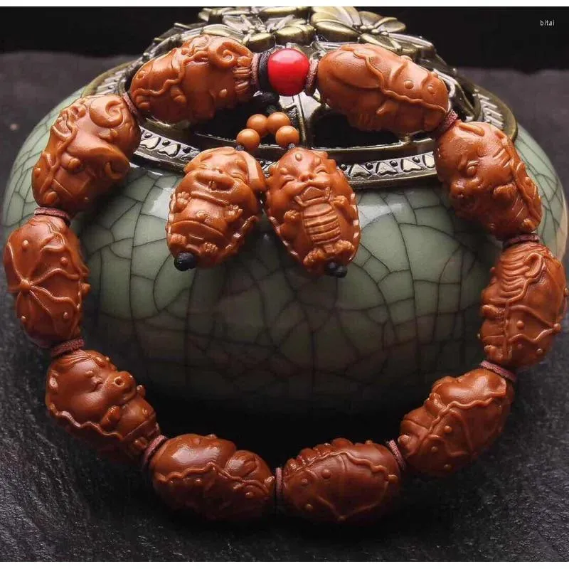 Strand Olive Stone Carving Lotus Leaf Version Tolv Zodiac Red Oil Core Hand-Carved Animal Armband