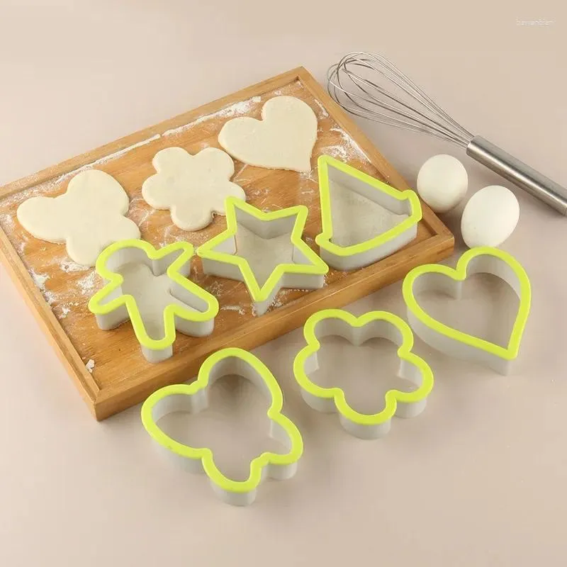 Moules de cuisson 6 pièces Pain d'épice Homme Amour Fleur Noël Étoile à cinq branches en plastique Moule à biscuits Maison Fun Set