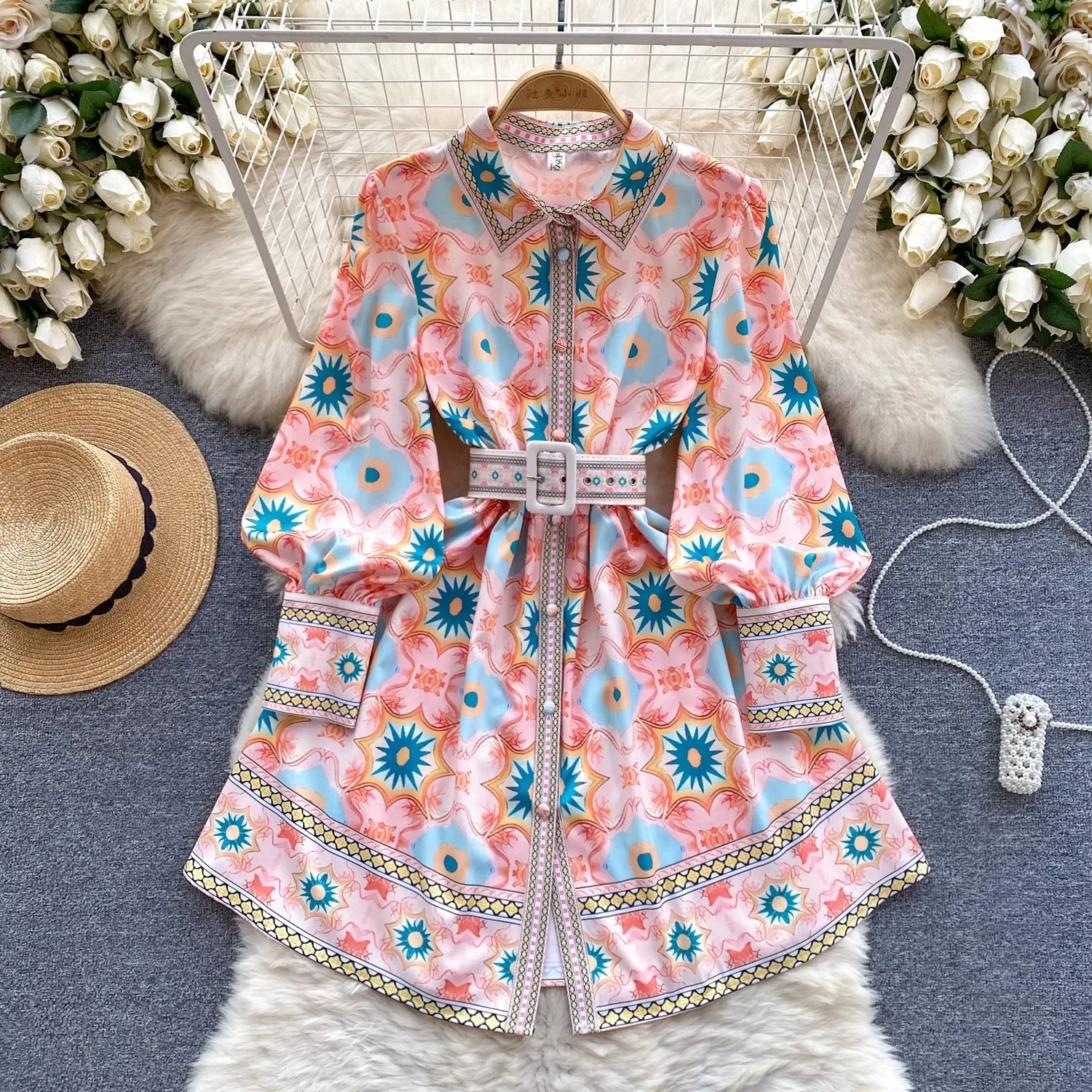 Kvinnor grundläggande casual klänningar 2024 Spring Runway Shirt Dress Women's Turn Down Neck Long Lanter Sleeve Floral Print Single Breasted Belt Mini Vestidos