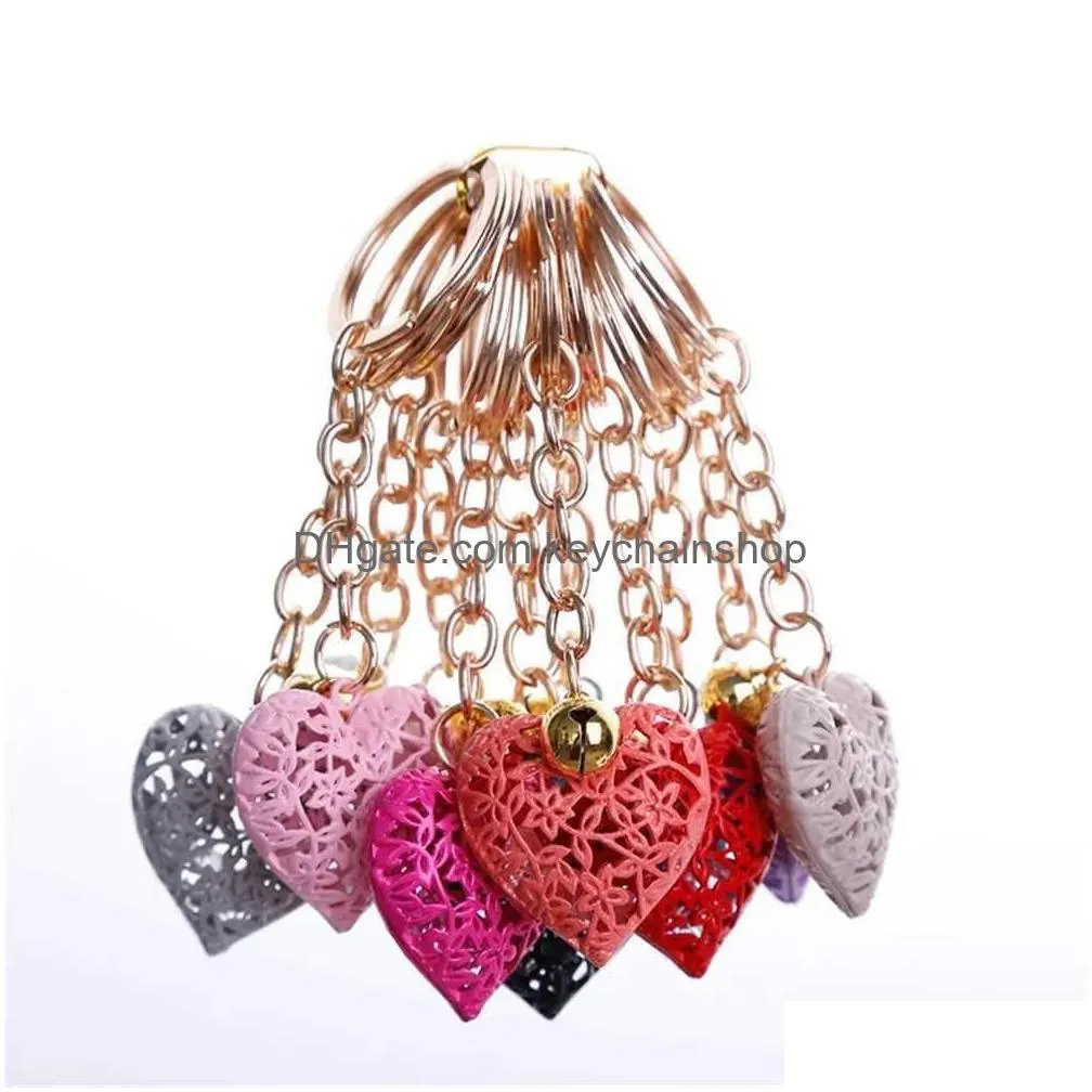 Keychains Lanyards 2st Metal Hollowed Form Keychain med Bell for Women Girl Key Colorf Keyring Accessories R231005 Drop Deli DHQKT