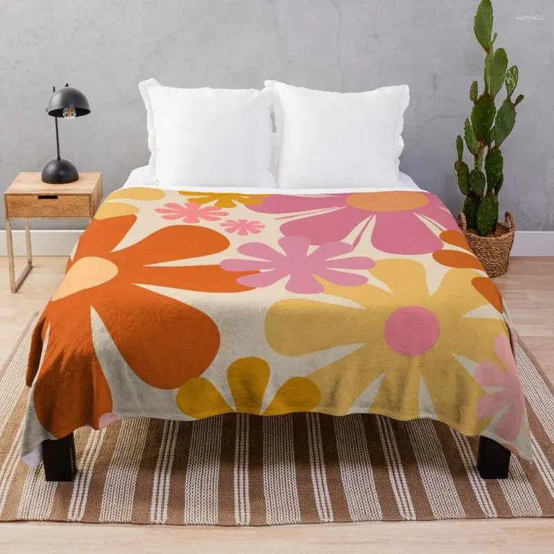 Cobertores Retro 60s 70s Flores - Estilo Vintage Padrão Floral em Thulian Rosa Laranja Mostarda e Creme Cobertor