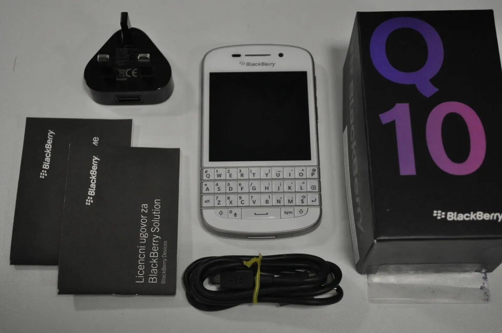 UnlockedQ10 Smartphone, QWERTY Keyboard From Ddmyhome, $180.2