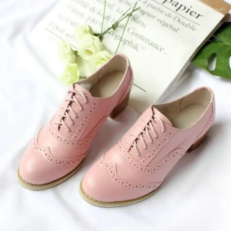 Chaussures habillées printemps et automne femmes en cuir véritable style collégial tête ronde sculpté talon épais Brock à lacets Oxfords