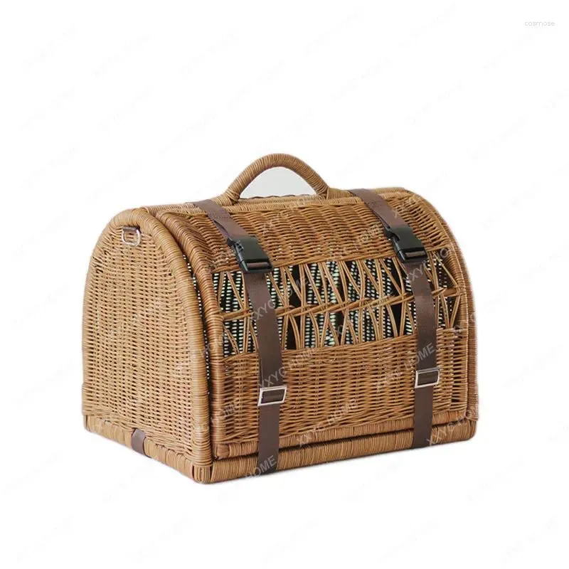 Cat Carriers Real Rattan Woven Diaper Bag Pet Cabas Portable Crossbody Breathable Large House Outdoor Cage Pour Chat