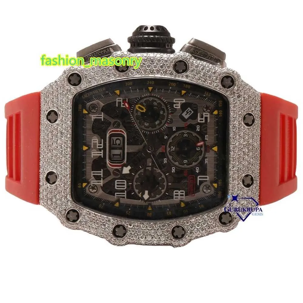 Idealne akcesorium dla mężczyzn Niestandardowy hiphop moissanite Diamond zegarek z ulepszającą VVS Clarity wykonane w stali nierdzewnej