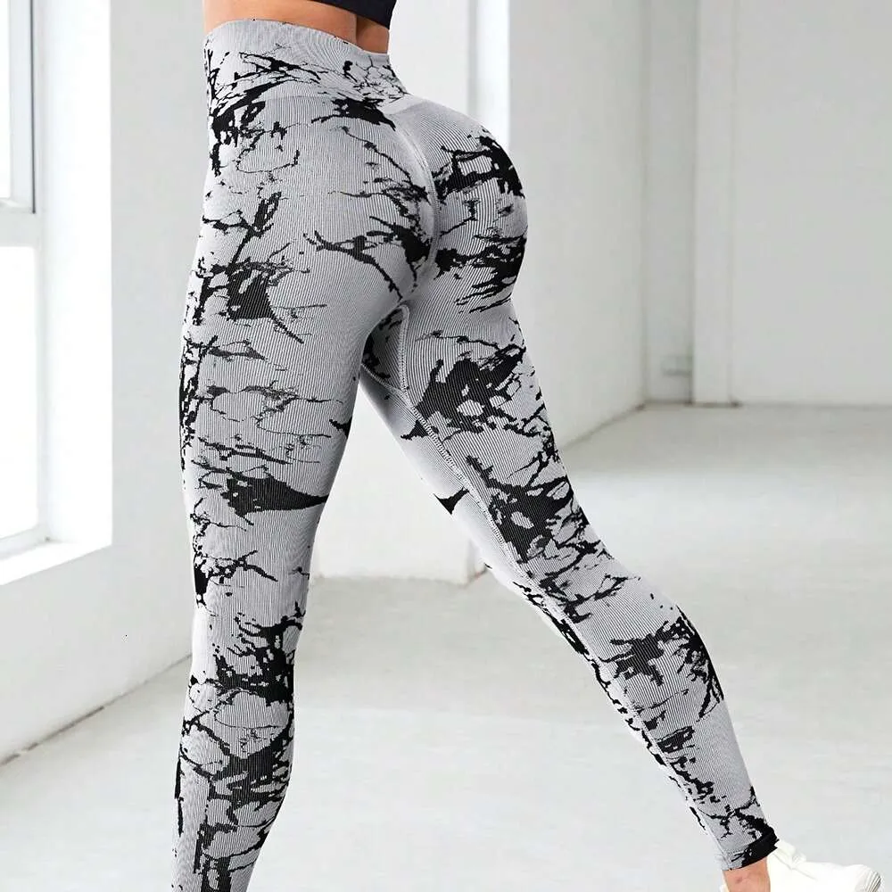 Yoga naadloos gebreide tie-dye-stijl yogalegging met Fiess-onderbroek