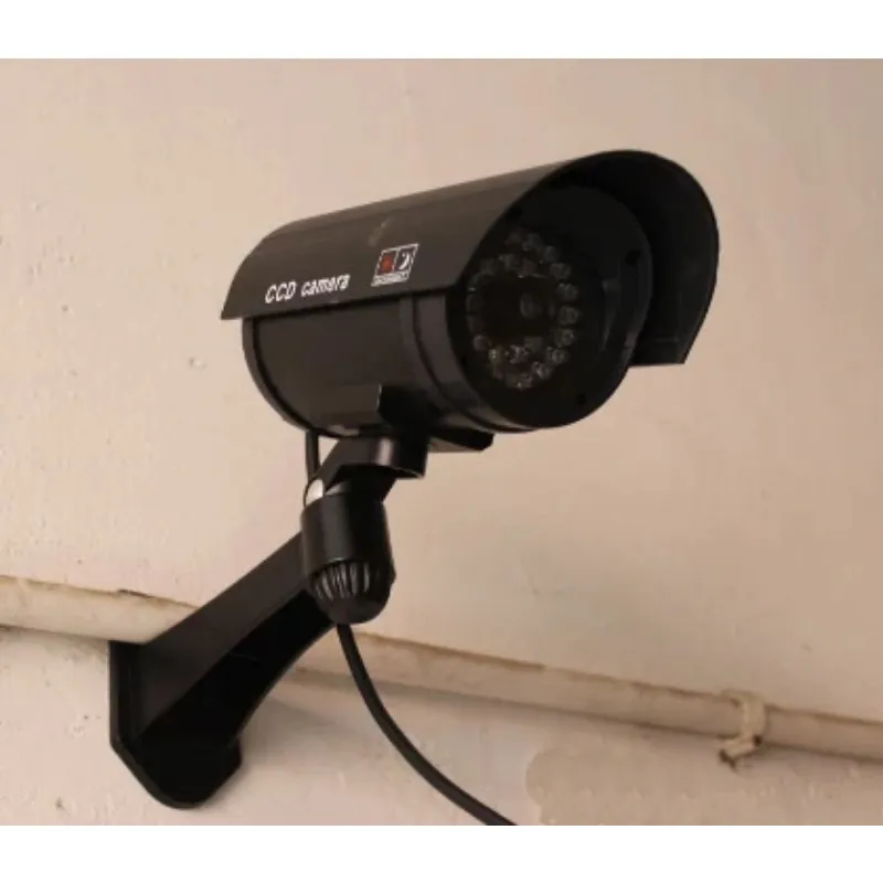 2024 fotocamera fittizia finta impermeabile impermeabile esterna a batteria a batteria alimentata a sfiancamento a led proiettili cctv telecamera interno