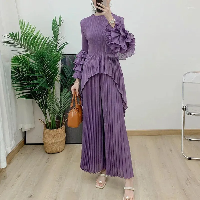 Women's Two Piece Pants Miyake Folds 2024 Spring/summer Suit Large Size Lotus Sleeve Slimming Top With Wide-leg Two-piece Set