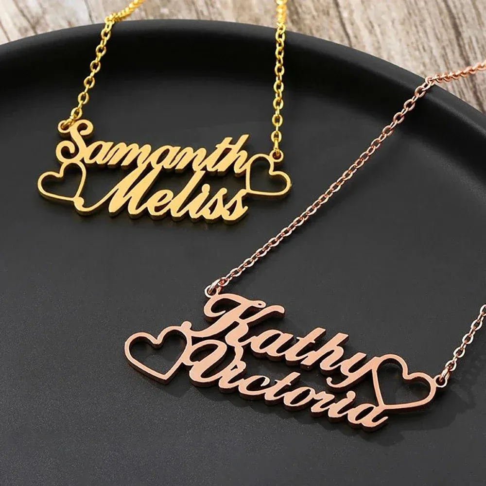 Pareja personalizada Collares de doble nombre personalizados Joyería de acero inoxidable para mujeres Colgante Cadenas de oro para hombre Regalos del día de San Valentín 240321