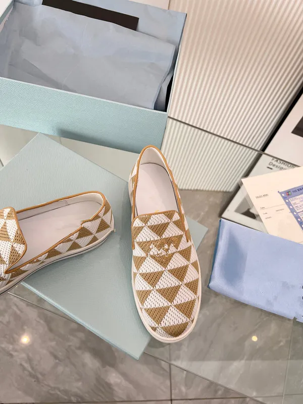 2023NEW marki projektant mody platforma Mężczyzn Casual Shoes skórzana koronkowa trampka Lady Flat Treners Letters Gym Sneaker 005
