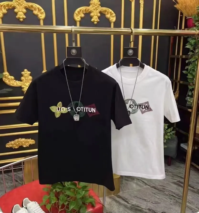 24SS Summer Paris Men's T-shirts Designer Tee Luxury Flocking Letter Tshirt T Shirt Classic Fashion Green Women's T-Shirt Kort ärm Casual Cotton T-shirt Tops 005