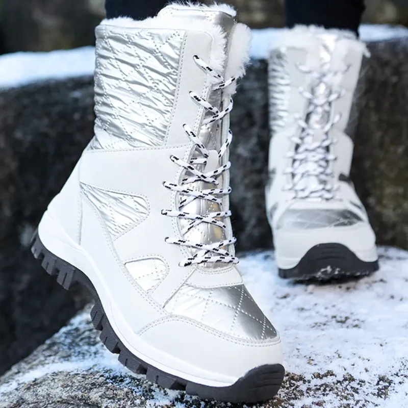 Bottes d'extérieur Boots de neige hivernaux Mestiles d'hiver Bascènes de randonnée en toison chaud à lacet up imperméable de grande taille chaussures de coton bota neve féminina