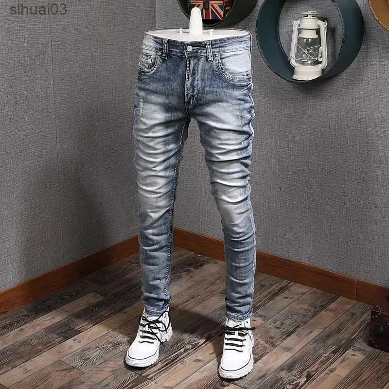 Jeans masculino designer de moda masculino jeans retro azul claro elástico slim fit impressão jeans rachada calça calças retro calças retro hombrel2403