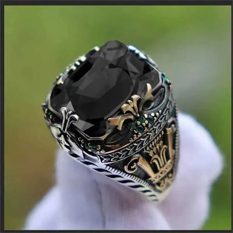 Art Deco Old Mine Cut Diamond Filigree Pendant