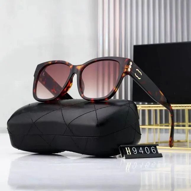 Luxury Sunglasses For Women: Oversized Square Designer  display picture 2