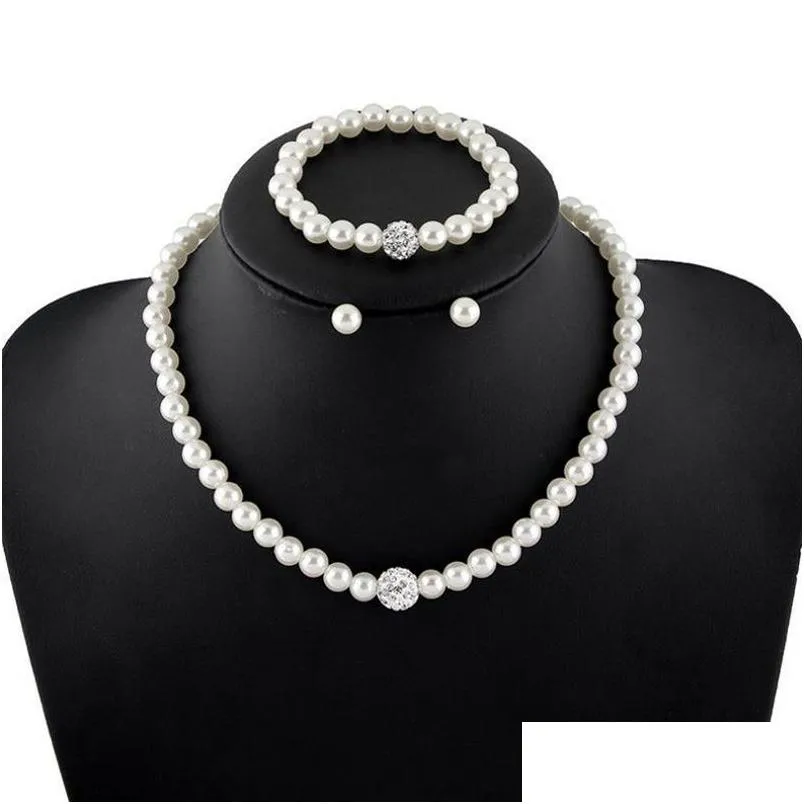 Hänghalsband isang trendig elegant pärla vilda modedesigner smycken set kvinnor halsband armband örhängen brud droppleverans dh0tn
