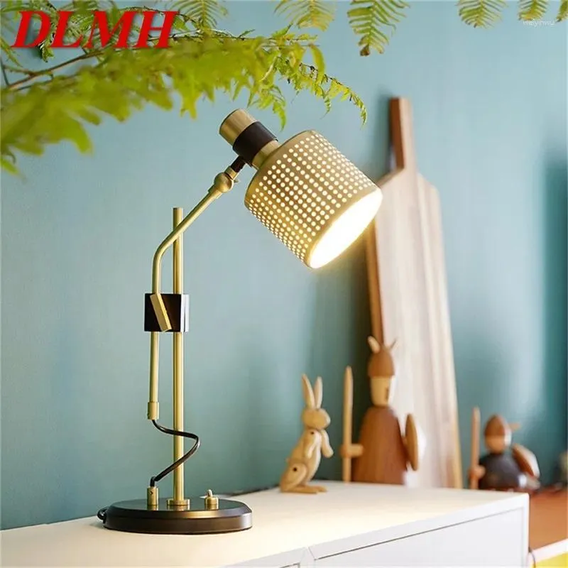 Lampes de table DLMH lampe postmoderne simple design créatif LED bureau lumière angle réglable pour chambre salon décor à la maison